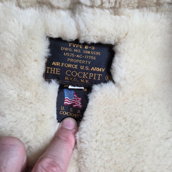 NWT Cockpit USA B-3 Shearling Sheepskin Bomber Jacket – WWII Style - Size 44 - Picture 13 of 13